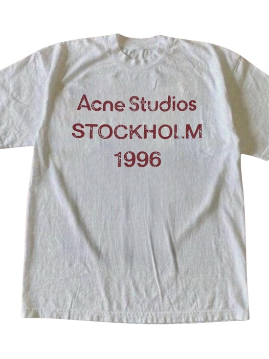 Gildan Tops - White Tee with Red 'STOCKHOLM 1996' Graphic